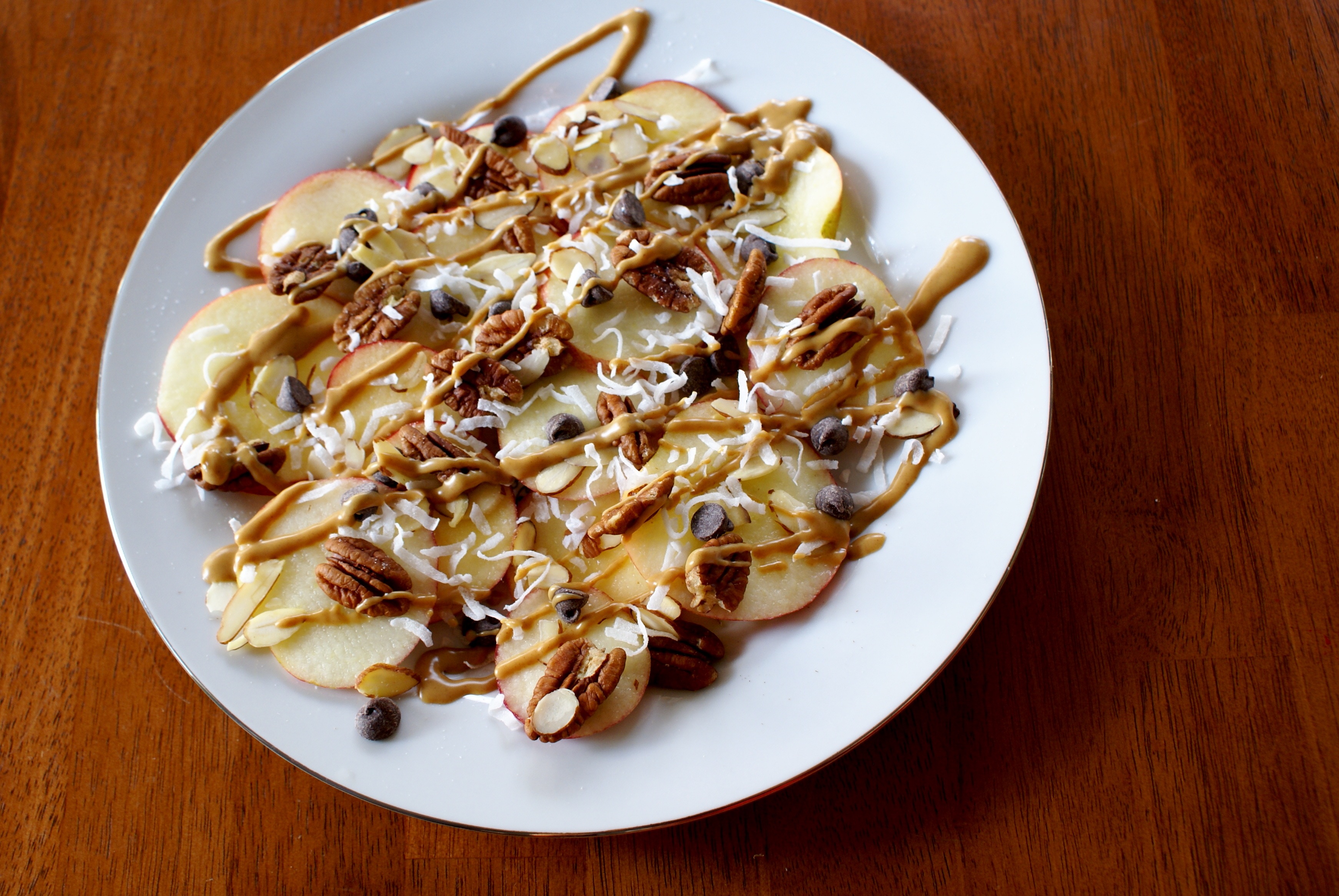 Apple Nachos via thinkingcloset.com