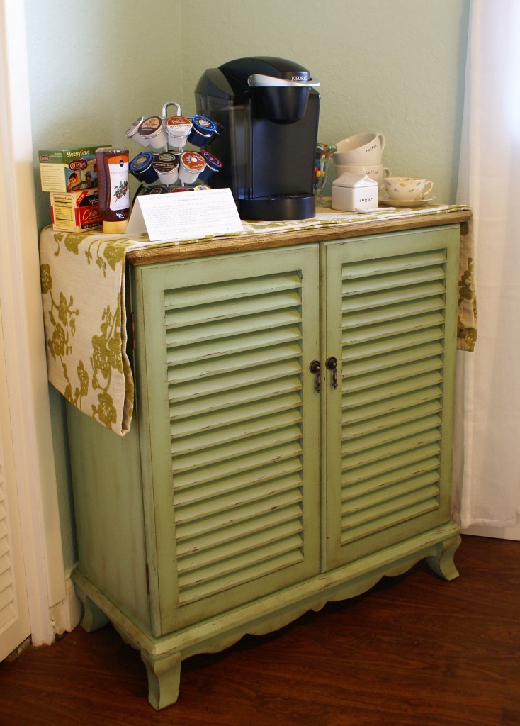 Hot Drinks Station via The Thinking Closet Hot Drinks Station via The Thinking Closet