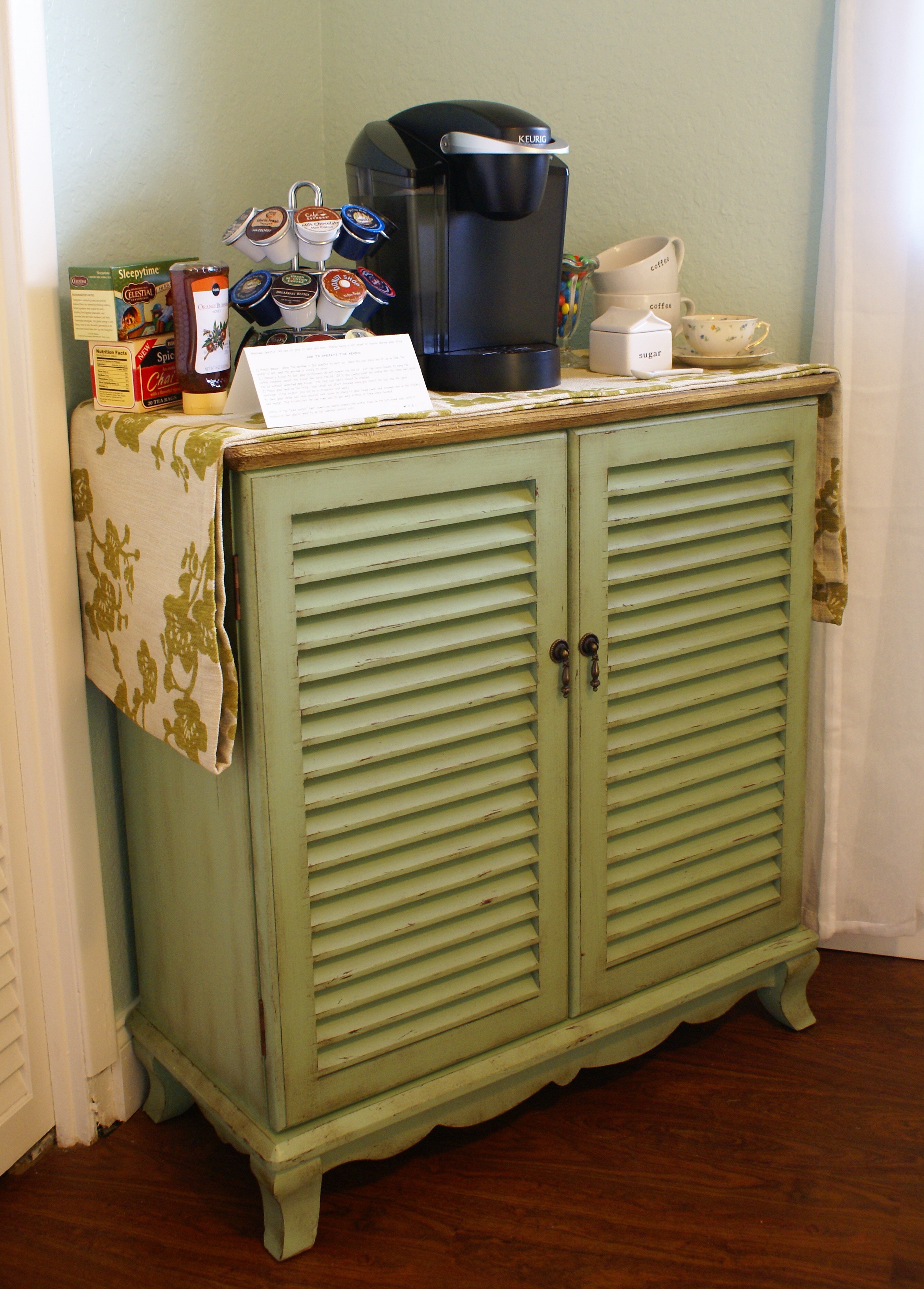 Hot Drinks Station via The Thinking Closet