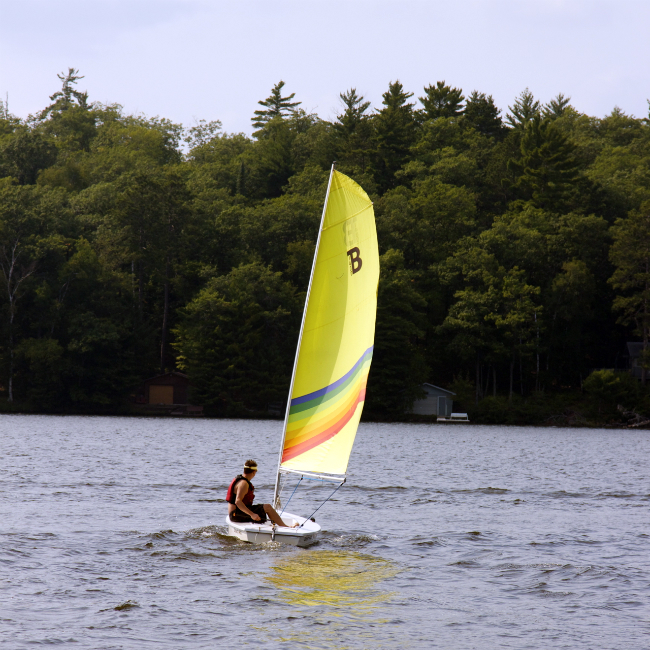 Mark sailing away! Mark sailing away!