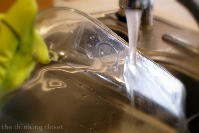 Thoroughly rinse your bakeware to get rid of any residual etching cream.