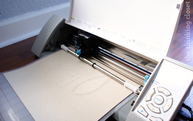 Cutting Silhouette Chipboard via thinkingcloset.com Cutting Silhouette Chipboard via thinkingcloset.com