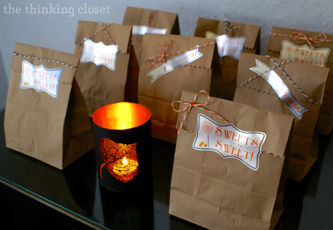 Halloween Party Treat Bags with Custom Silver Foil Labels via thinkingcloset.com Halloween Party Treat Bags with Custom Silver Foil Labels via thinkingcloset.com