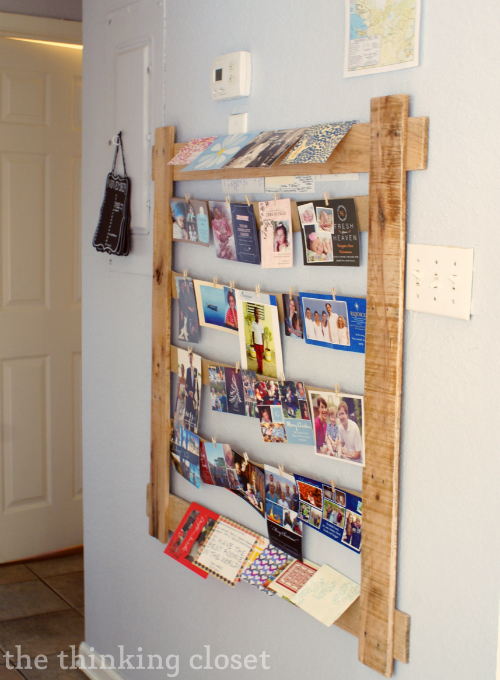 Christmas Card & Photo Display from a Pallet! Christmas Card & Photo Display from a Pallet!