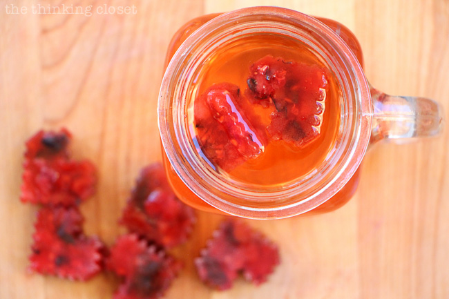 Berrylicious Heart-Shaped Ice Cubes! Such a fun way to jazz up your drinks for Valentine's Day! (or any day for that matter.) Berrylicious Heart-Shaped Ice Cubes! Such a fun way to jazz up your drinks for Valentine's Day! (or any day for that matter.)