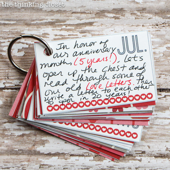 Creative Valentine's Day Gift Idea...a mini-book with pre-planned date nights! FREE Printable via thinkingcloset.com