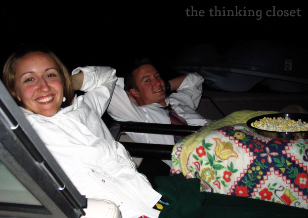 Outdoor Movie! 1 of 101 Creative Date Nights on a Dime via thinkingcloset.com Outdoor Movie! 1 of 101 Creative Date Nights on a Dime via thinkingcloset.com