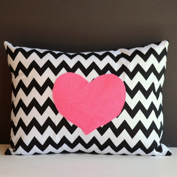 Secret Love Notes Pillow: Last Minute Valentine's Day Gift Idea