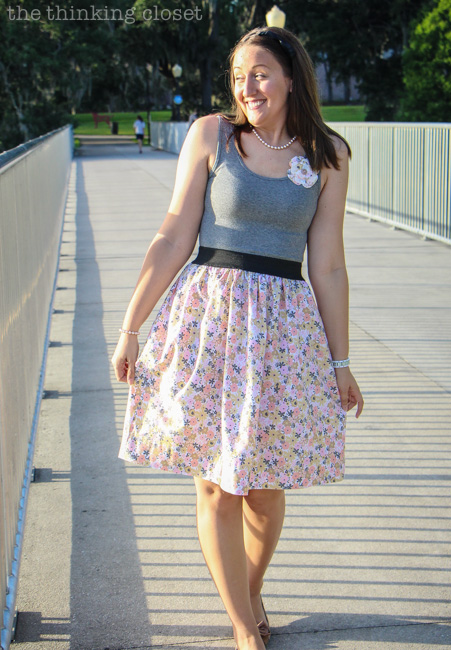 Elastic Waist Tank Dress: Do-able step-by-step tutorial over at thinkingcloset.com.  On my to-make list!