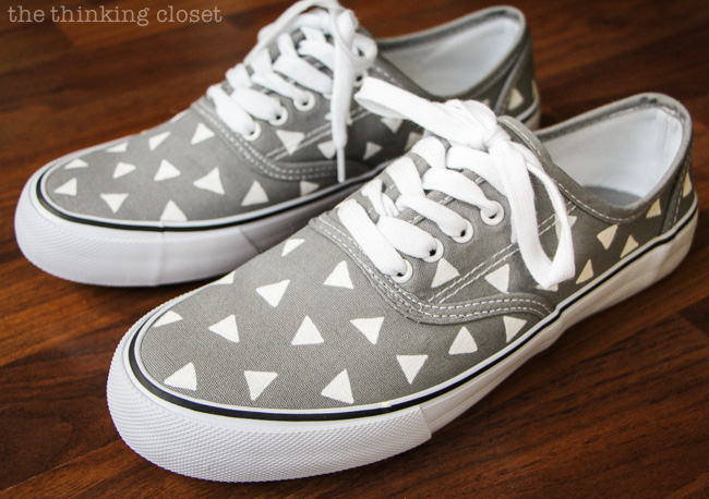 Retro Canvas Shoe Makeover: easy and entertaining tutorial by Lauren from thinkingcloset.com