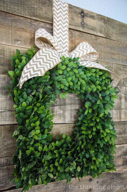 Balsam Hill English Boxwood Wreath: easily transitions from season to season via thinkingcloset.com Balsam Hill English Boxwood Wreath: easily transitions from season to season via thinkingcloset.com
