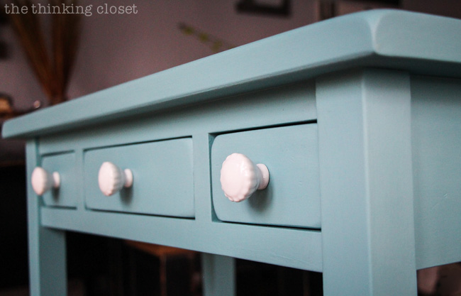 Newly installed knobs on a freshly painted table. Swoon!