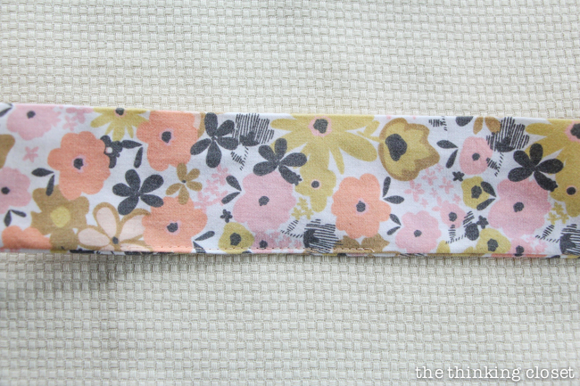 Final edging stitch on the opening. Another step in creating your very own DIY Wire Head Scarf, an inspirational tutorial from Scarf Week 2015. Such a fun beginner sewing project anyone can do! Final edging stitch on the opening. Another step in creating your very own DIY Wire Head Scarf, an inspirational tutorial from Scarf Week 2015. Such a fun beginner sewing project anyone can do!