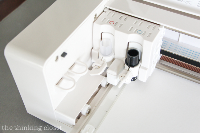 The nifty dual-carriage system in the Silhouette Curio machine. Hooray for multi-tasking!