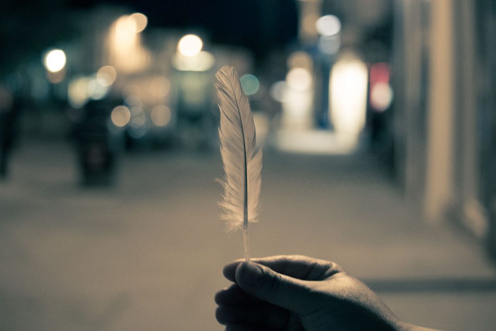 A Year of Pursuing Purpose (Not Perfection): I Can't Do It Alone | What one recovering perfectionist is learning about the value of having less on her plate, but being able to pursue it wholeheartedly, with purpose and intention. Prepare to be inspired....