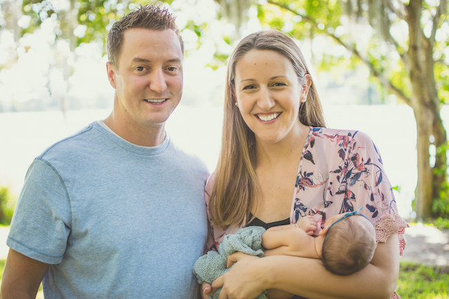 Juniper's 2 week newborn photography shoot: adorable hair bows, muslin swaddles, and a sweet smiling baby in a bucket. Brace yourself for the cuteness!