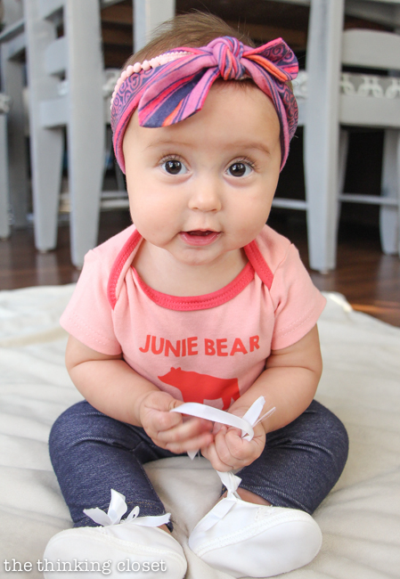 Papa Bear, Mama Bear, Baby Bear T-Shirt Trio Gift Idea | Such a meaningful gift for a new family of three! Think baby shower, mother's day, father's day, Christmas, birthday...any occasion where you want to celebrate new parents or the arrival of their precious little baby bear! Silhouette tutorial includes tips and tricks for working with heat transfer vinyl. It's not as intimidating as you think!
