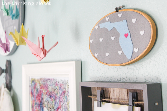 How to cut felt with your Silhouette Curio machine. Join me for the step by step tutorial for creating some custom felt state map hoop art for a baby nursery, home gallery wall, wedding or baby gift! Great tips for beginners!