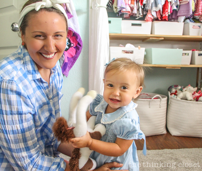 How to host an "Anne of Green Gables" or "Anne with an E" themed birthday party with food, decor, activities, and games for the whole family! | Bust out the "puffed sleeves" please!