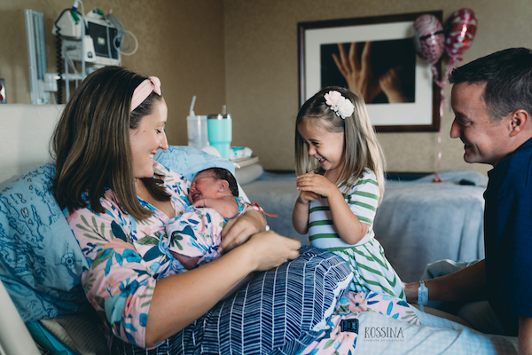 Fresh 48 Photo Session by Kossina Creative | Pepper's Birth Story via ThinkingCloset.com