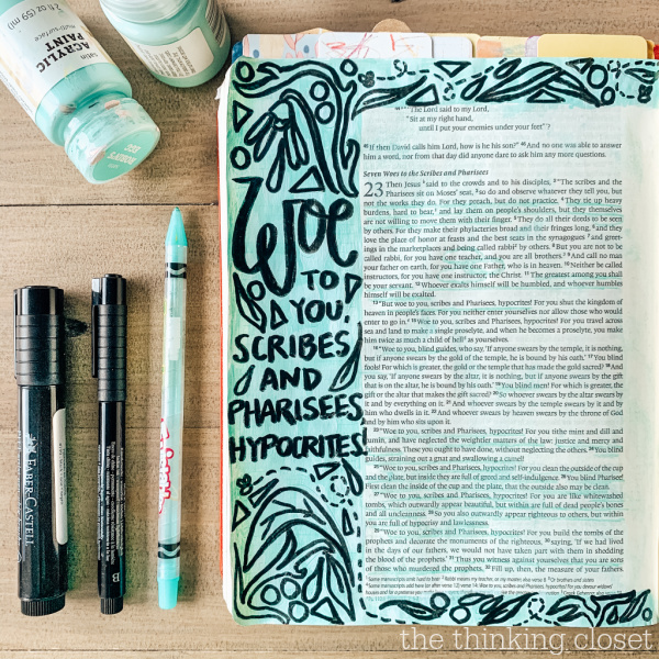 Brush Pen Doodle Entry | 2 Minute Bible Journaling Video Tutorial. Check out the quick n' easy process video on how to create a two-page spread with hand-lettering and brush pen doodles like this one from Matthew 23! Over at thinkingcloset.com