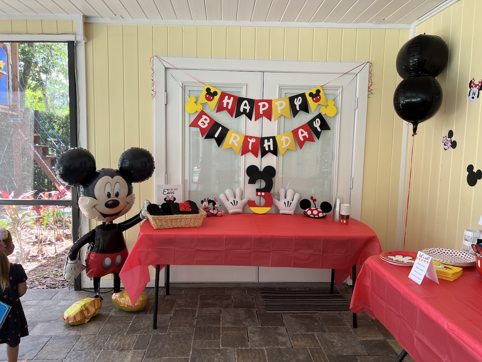 Magical "Mickey & Minnie Mouse" Birthday Party Ideas - the thinking closet